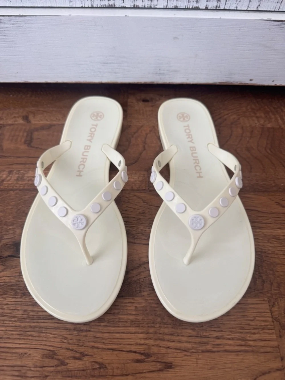 Tory Burch Studded Jelly Sandals Thong Ivory Women's Size 7